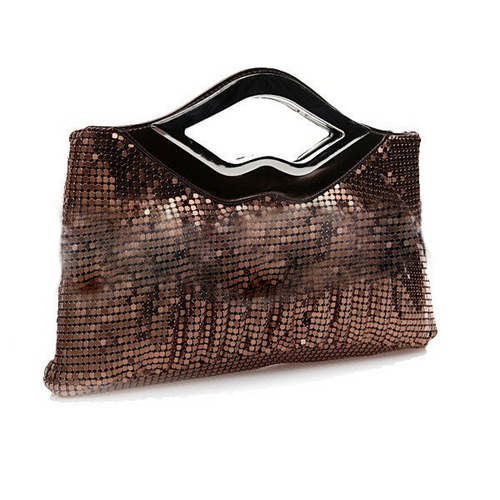 Luxurious Metal Mesh Clutch with Lips Chain.