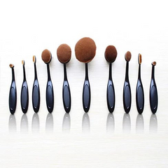 Luxury Elegance: 10 Opulent Oval Brushes