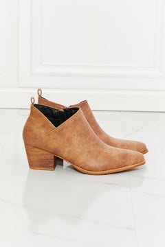 Luxe Caramel Embroidered Cowboy Bootie: Opulent Elegance