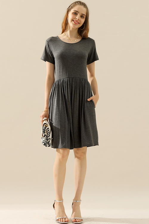 Ninexis Elegance: Round Neck Ruched Dress