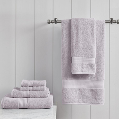 Opulent Organic Cotton Towels: A Royal Bath