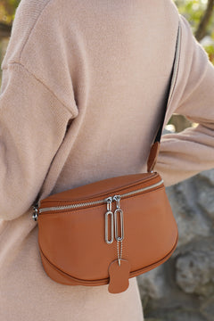 Exquisite Chestnut PU Bag: Thou Elegance Personified!