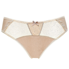 Cappuccino Dream: Enchanting Lace Panties 🌹