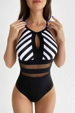 Sunkissed Allure: Backless Beachside Elegance Swimsuit