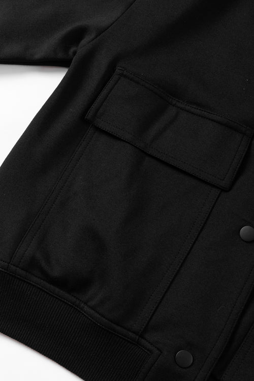 Stay Stylish & Comfortable: Black Pockets Jacket!