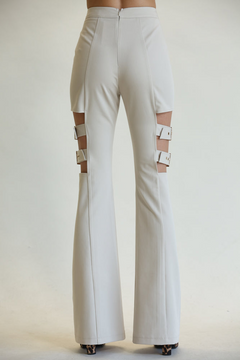 Lola's High-Waisted Belted Bell Bottoms: Style Powerhouse!