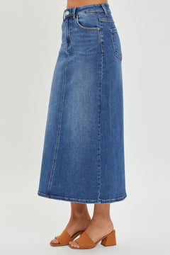 Risen High-Rise Denim Skirt: Effortlessly Stylish & Versatile