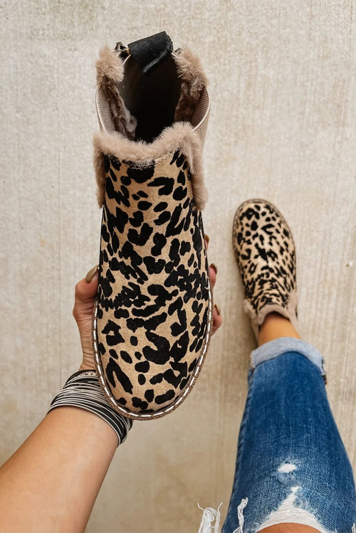 Leopard Luxe Chelsea Boots: Opulent Elegance