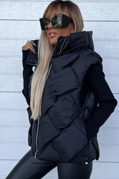 Stay Cozy & Stylish in Hooded Vest: Black