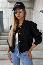 Stay Stylish & Comfortable: Black Pockets Jacket!