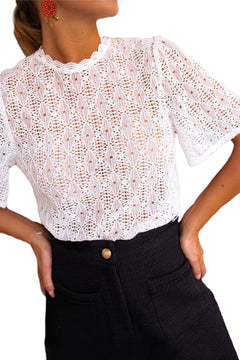 Elegant Lace Blouse: Your Ultimate Style Upgrade