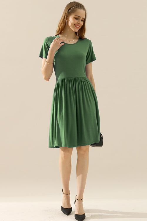 Ninexis Elegance: Round Neck Ruched Dress