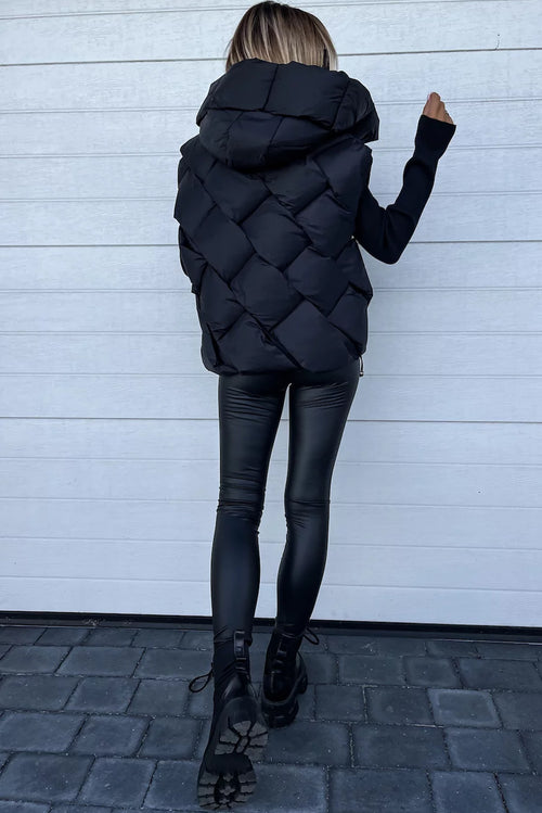 Stay Cozy & Stylish in Hooded Vest: Black