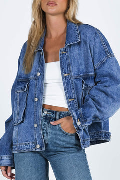 Gray Chest Pockets Denim Jacket: Effortless Layering