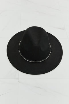 Black Fedora Hat: Symbol of Elegance