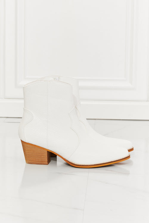 MMShoes: Luxe White Western Ankle Boots