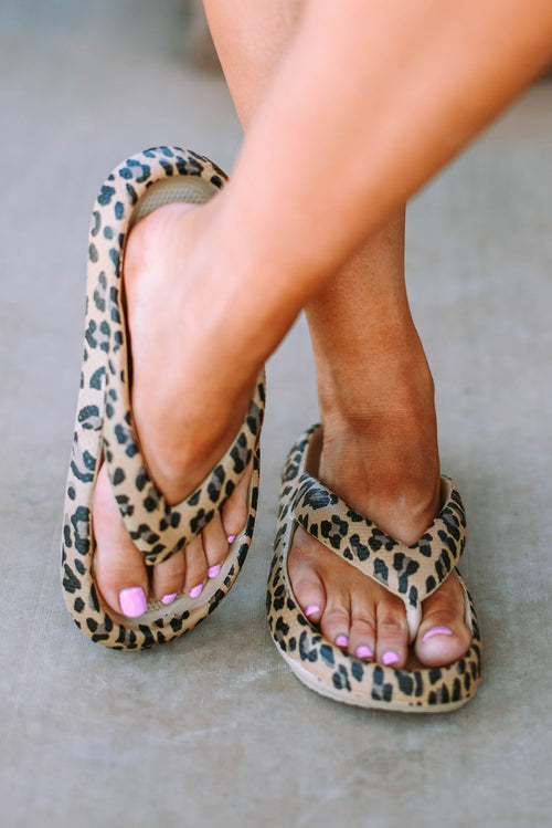 Leopard Luxe: Opulent Comfort & Style
