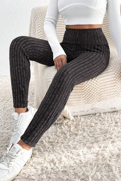 Chic & Cozy: Dark Grey Ribbed Leggings 🖤