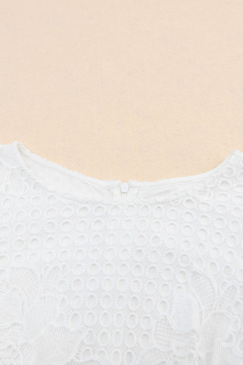 Elegant White Lace Bodycon: Timeless Sophistication