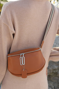 Exquisite Chestnut PU Bag: Thou Elegance Personified!