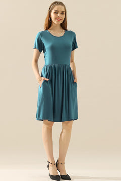 Ninexis Elegance: Round Neck Ruched Dress