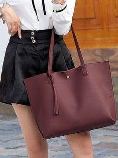 Tassel Zip Shoulder Tote: Where Style Meets Functionality