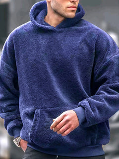 Sophisticated Men's Plush Hoodie: Refined Comfort