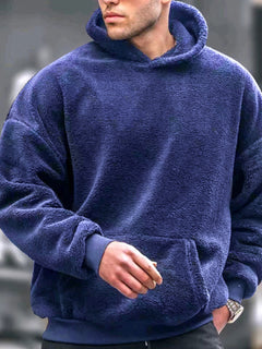 Sophisticated Men's Plush Hoodie: Refined Comfort