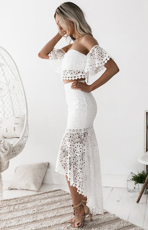 Lace Suit Dress: Sexy & Elegant Statement Piece