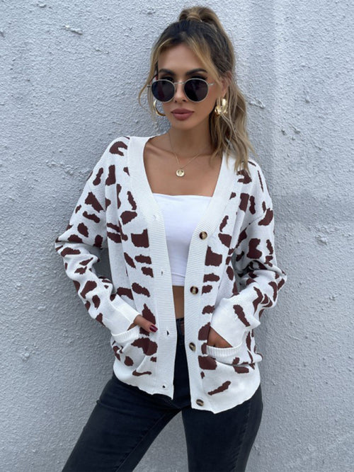 Stay Stylish and Snug in Leopard Chic! 🐆