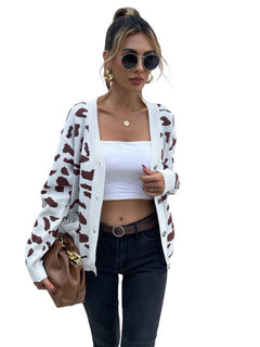Stay Stylish and Snug in Leopard Chic! 🐆