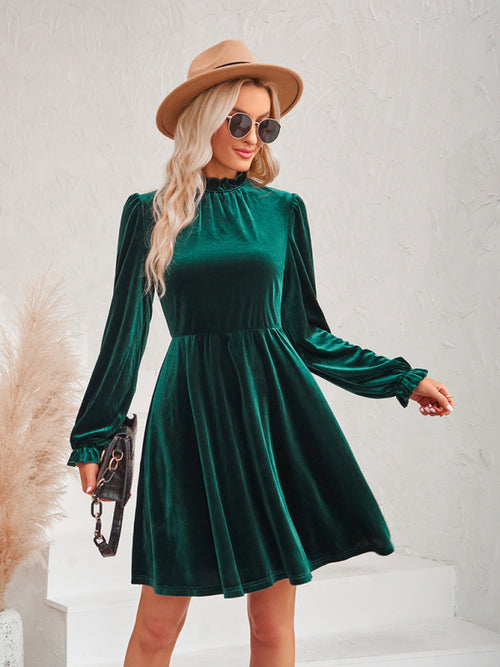 Elegant Velvet Turtleneck Waist Dress