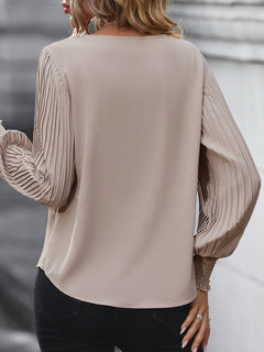 Chic V-Neck Top: Effortless Style Essential