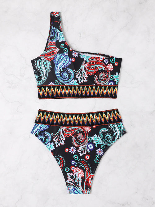 Bohemian Bliss: One-Shoulder Bikini 💖 Romantic