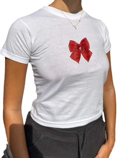 Charming Bow Print Tee: Your Casual Essential